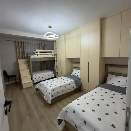 Cozy Up * Pogradec